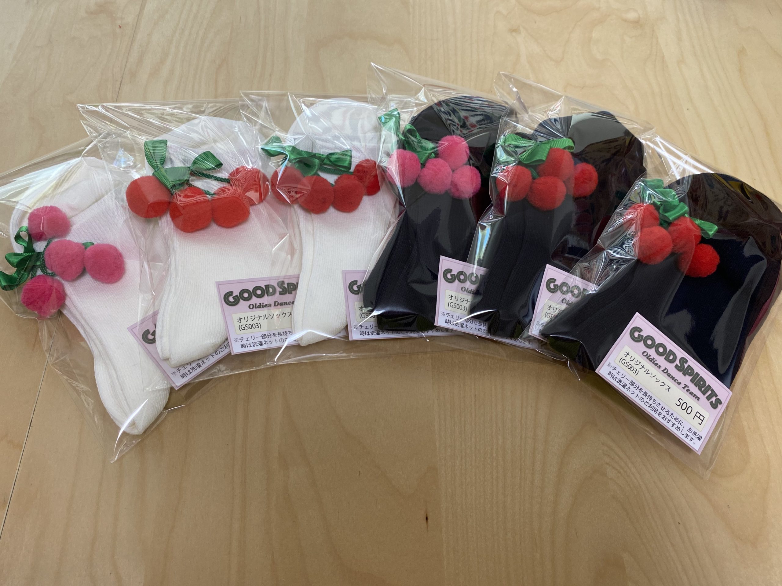 Good Spirits オリジナルチェリーソックス